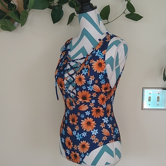 Bathing Suit | Size S - Picture 5 of 8